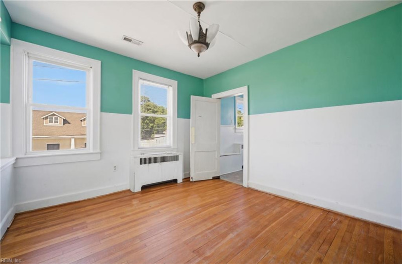 Photo 23 of 44 residential for sale in Hampton virginia