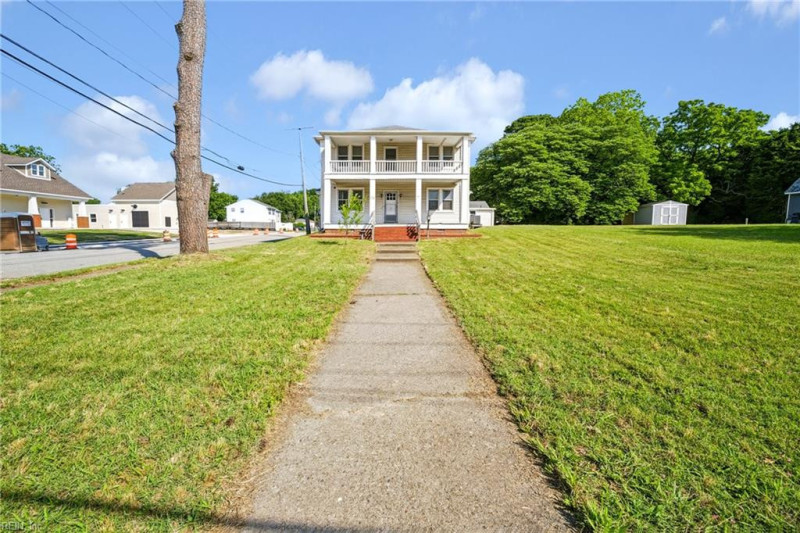 Photo 34 of 44 residential for sale in Hampton virginia