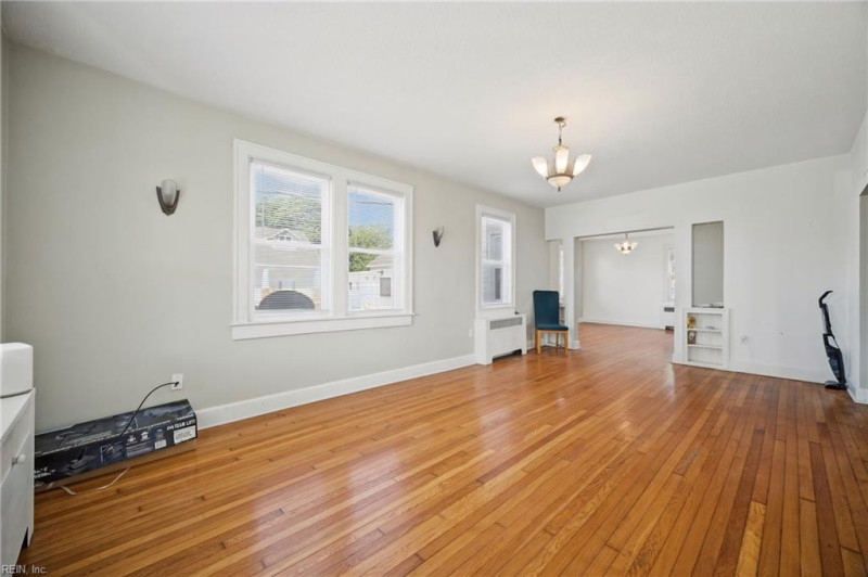 Photo 8 of 44 residential for sale in Hampton virginia