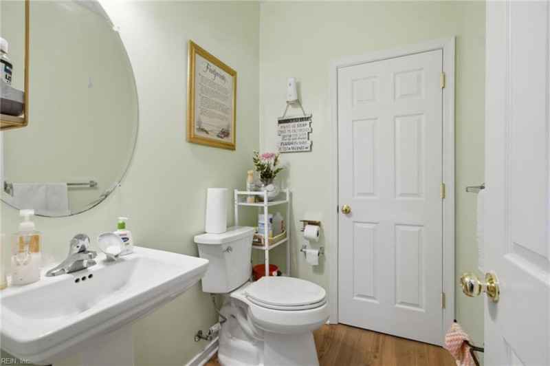 Photo 23 of 48 residential for sale in Virginia Beach virginia
