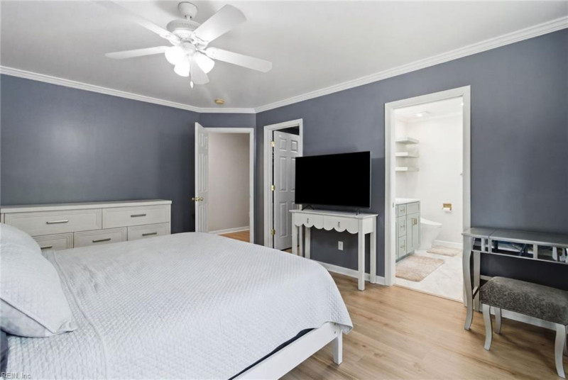 Photo 26 of 48 residential for sale in Virginia Beach virginia