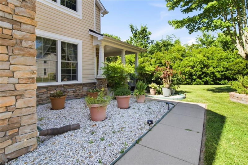 Photo 4 of 48 residential for sale in Virginia Beach virginia