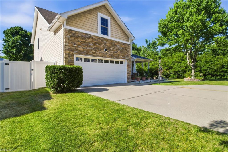 Photo 7 of 48 residential for sale in Virginia Beach virginia
