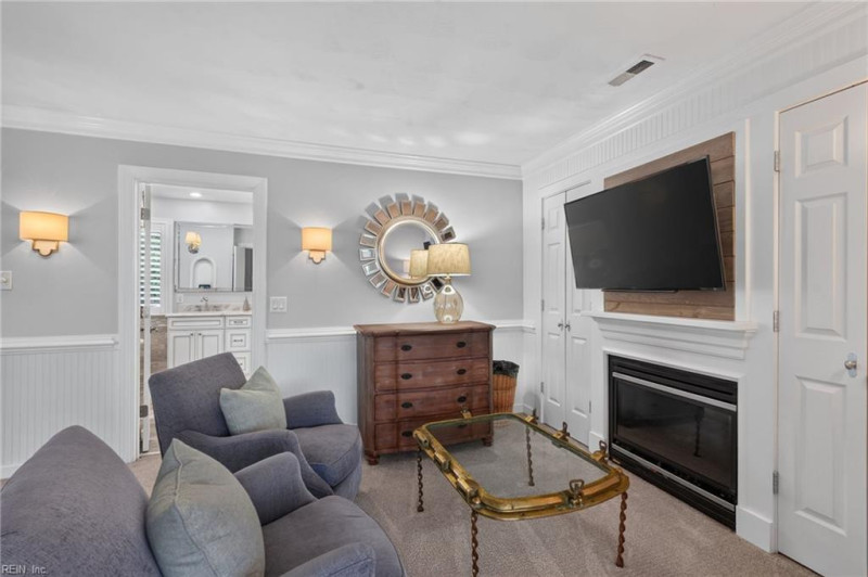 Photo 15 of 41 residential for sale in Virginia Beach virginia