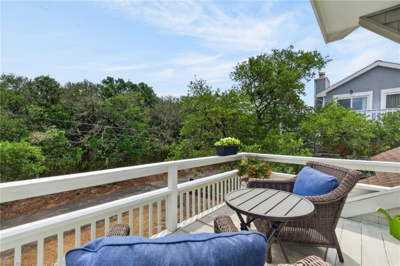 Photo 20 of 41 residential for sale in Virginia Beach virginia