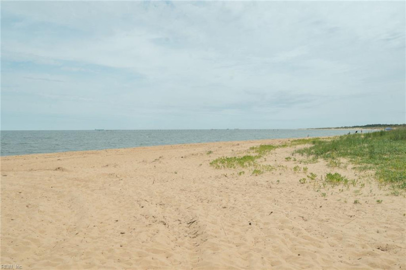 Photo 37 of 41 residential for sale in Virginia Beach virginia