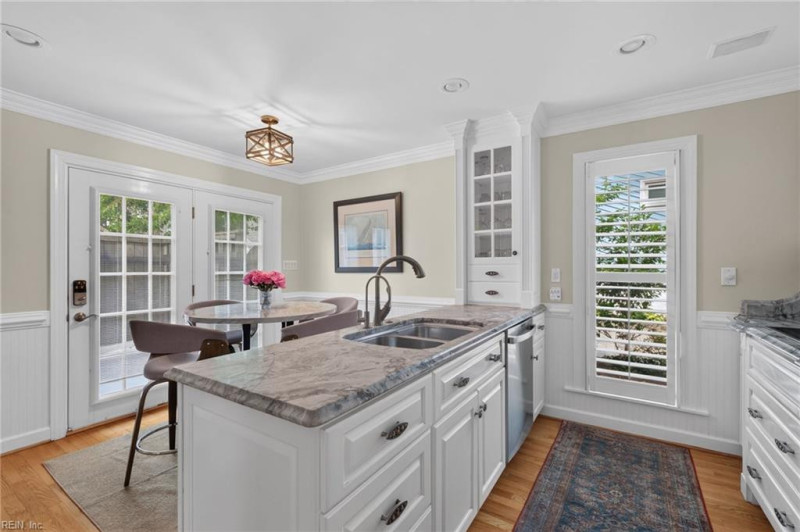 Photo 8 of 41 residential for sale in Virginia Beach virginia