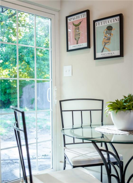 Photo 12 of 37 residential for sale in Hampton virginia