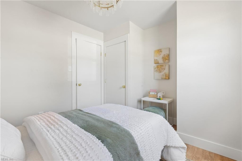 Photo 9 of 37 residential for sale in Hampton virginia