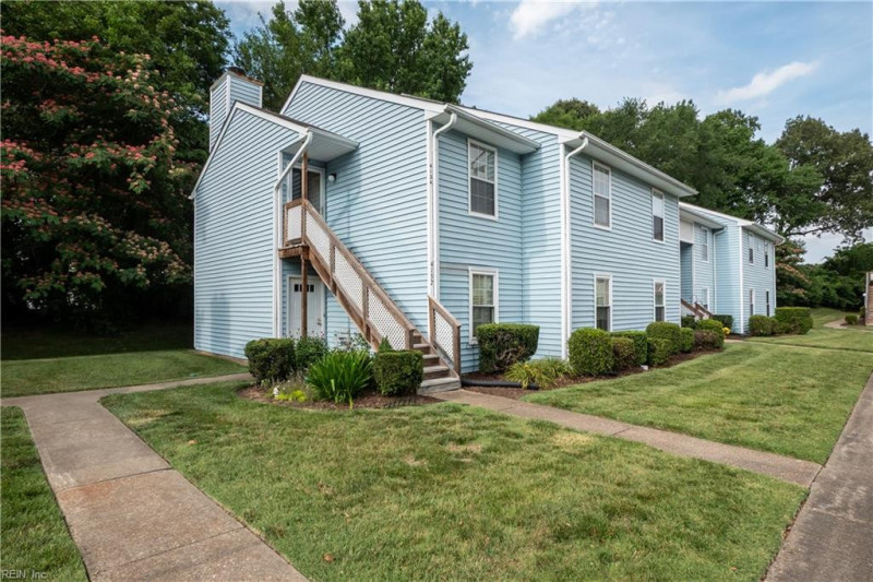 Photo 1 of 19 residential for sale in Virginia Beach virginia