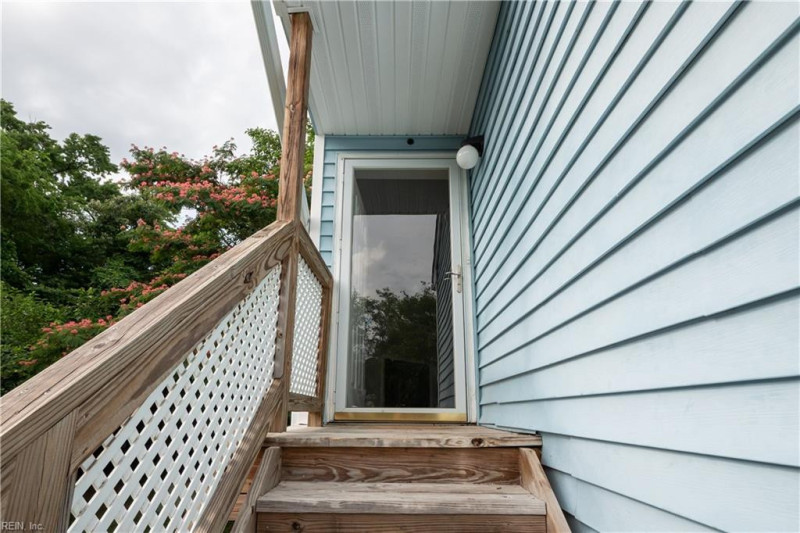 Photo 3 of 19 residential for sale in Virginia Beach virginia