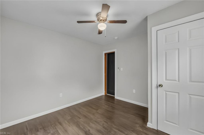Photo 20 of 39 residential for sale in Portsmouth virginia