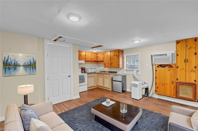 Photo 27 of 39 residential for sale in Portsmouth virginia