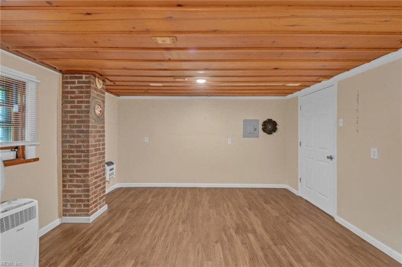 Photo 35 of 39 residential for sale in Portsmouth virginia