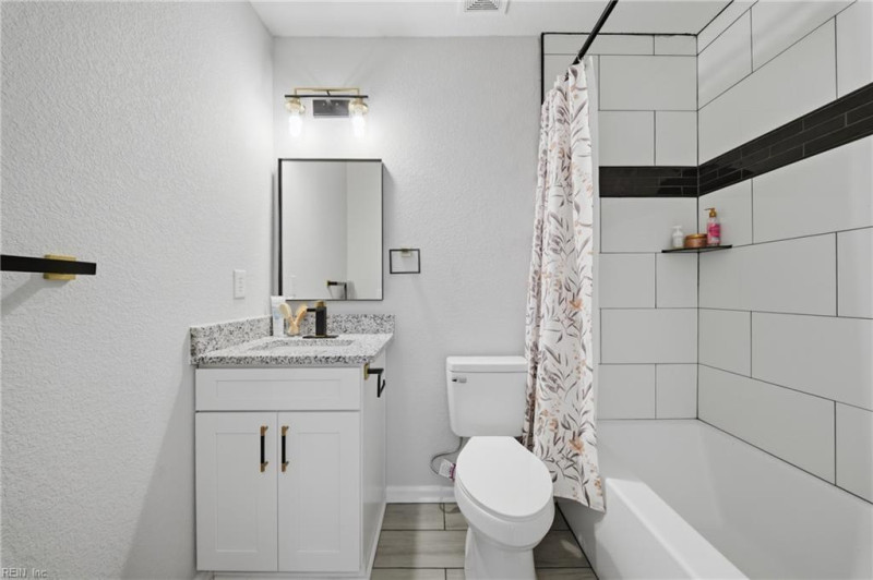 Photo 11 of 18 residential for sale in Norfolk virginia Photo 11 of 18 residential for sale in Norfolk virginia