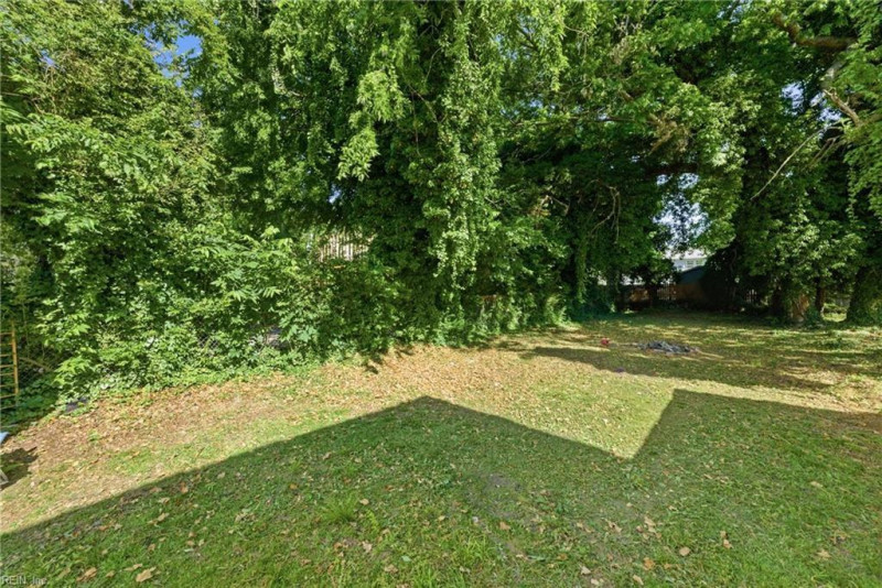 Photo 16 of 18 residential for sale in Norfolk virginia Photo 16 of 18 residential for sale in Norfolk virginia