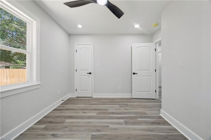 Photo 15 of 32 residential for sale in Norfolk virginia