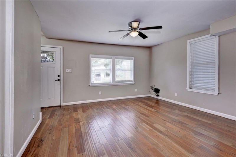 Photo 6 of 27 residential for sale in Newport News virginia Photo 6 of 27 residential for sale in Newport News virginia