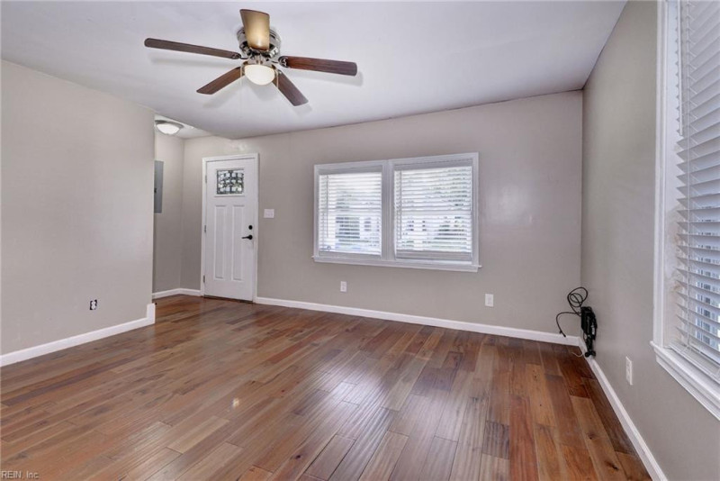 Photo 7 of 27 residential for sale in Newport News virginia Photo 7 of 27 residential for sale in Newport News virginia