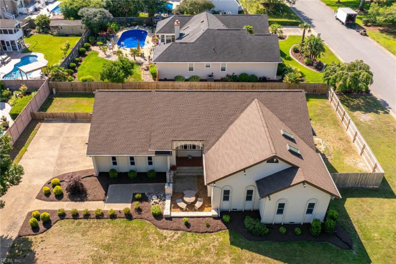 Photo 3 of 50 residential for sale in Virginia Beach virginia