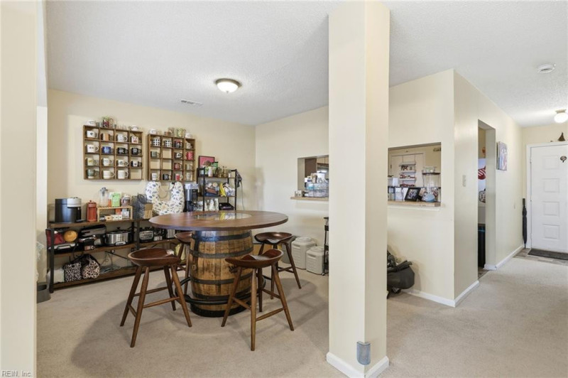 Photo 11 of 40 residential for sale in Virginia Beach virginia