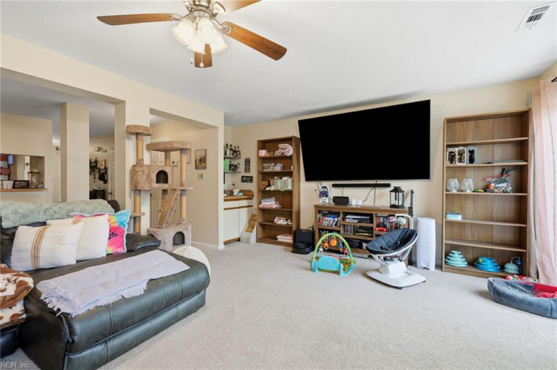 Photo 14 of 40 residential for sale in Virginia Beach virginia