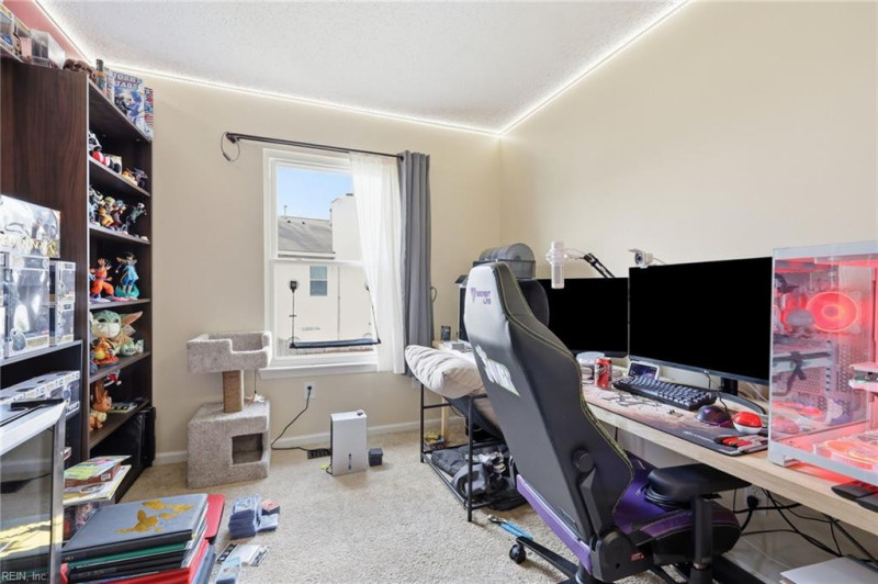 Photo 16 of 40 residential for sale in Virginia Beach virginia
