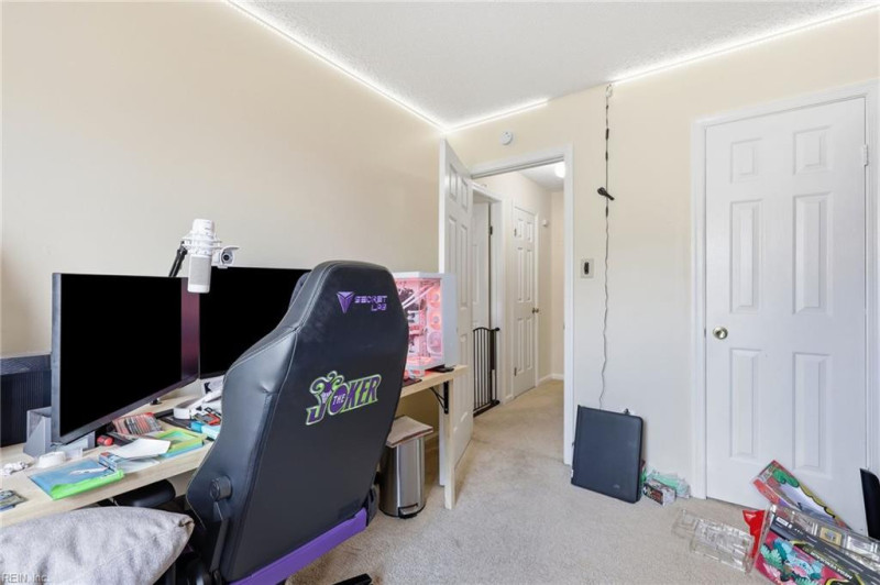 Photo 18 of 40 residential for sale in Virginia Beach virginia