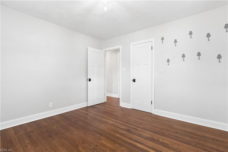 Photo 20 of 35 residential for sale in Virginia Beach virginia