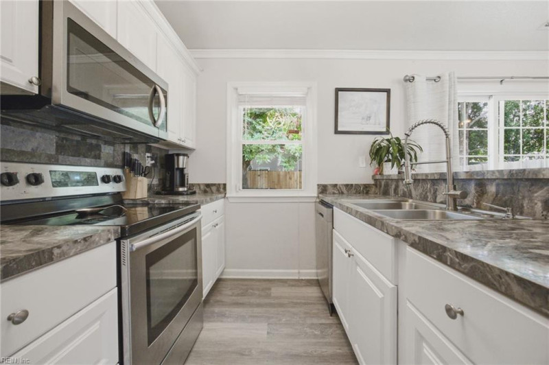 Photo 15 of 27 residential for sale in Virginia Beach virginia