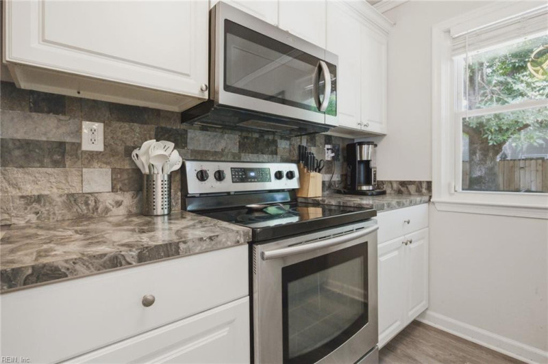 Photo 16 of 27 residential for sale in Virginia Beach virginia