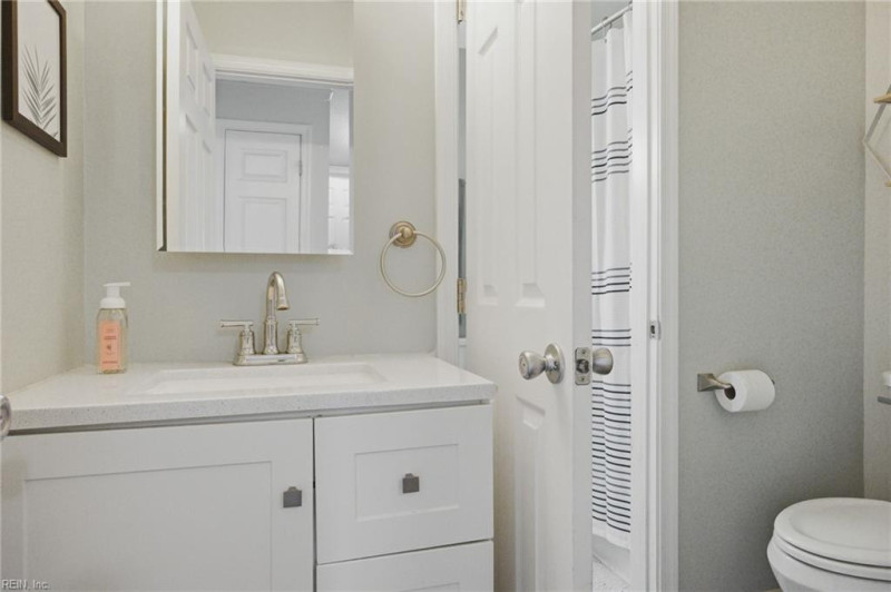 Photo 18 of 27 residential for sale in Virginia Beach virginia