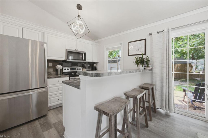 Photo 2 of 27 residential for sale in Virginia Beach virginia