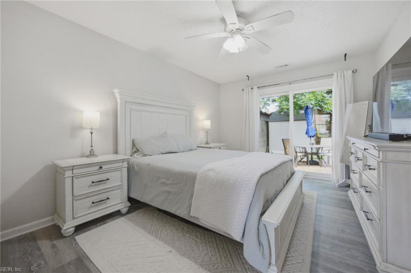 Photo 6 of 27 residential for sale in Virginia Beach virginia