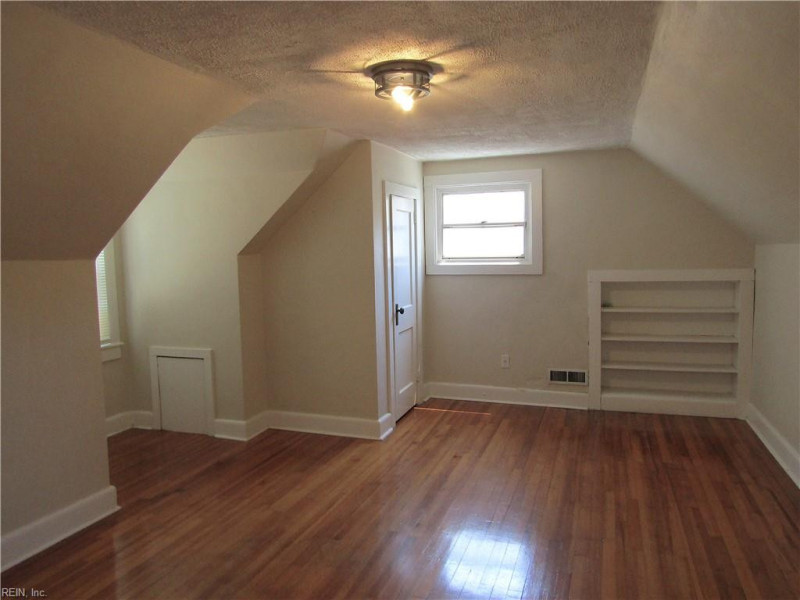 Photo 36 of 49 residential for sale in Norfolk virginia Photo 36 of 49 residential for sale in Norfolk virginia
