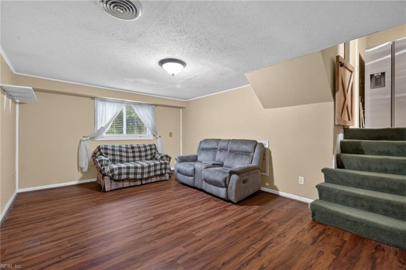 Photo 11 of 30 residential for sale in Virginia Beach virginia