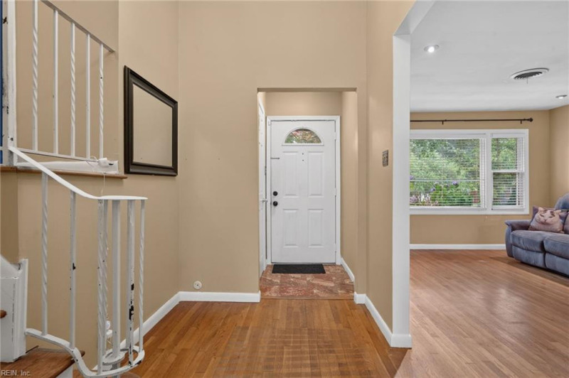Photo 2 of 30 residential for sale in Virginia Beach virginia