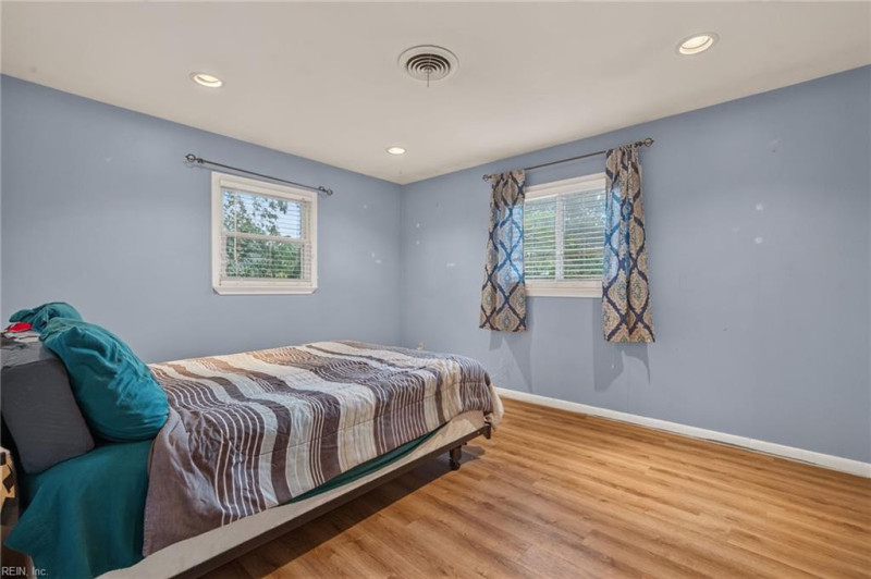 Photo 21 of 30 residential for sale in Virginia Beach virginia