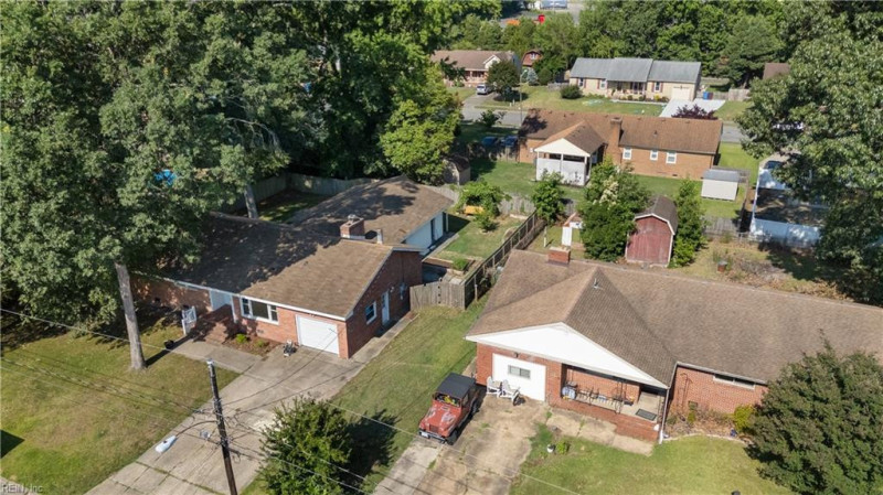 Photo 3 of 39 residential for sale in Chesapeake virginia