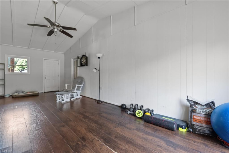 Photo 6 of 39 residential for sale in Chesapeake virginia