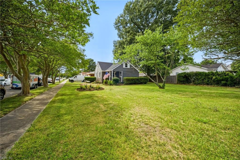 Photo 4 of 23 residential for sale in Norfolk virginia Photo 4 of 23 residential for sale in Norfolk virginia