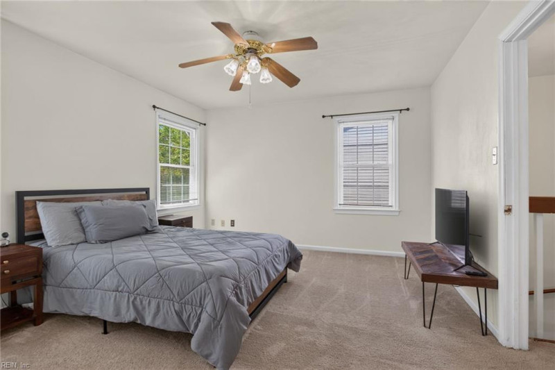 Photo 18 of 26 residential for sale in Virginia Beach virginia