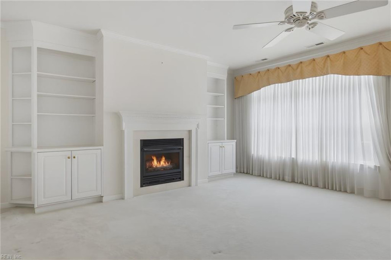 Photo 11 of 30 residential for sale in Virginia Beach virginia