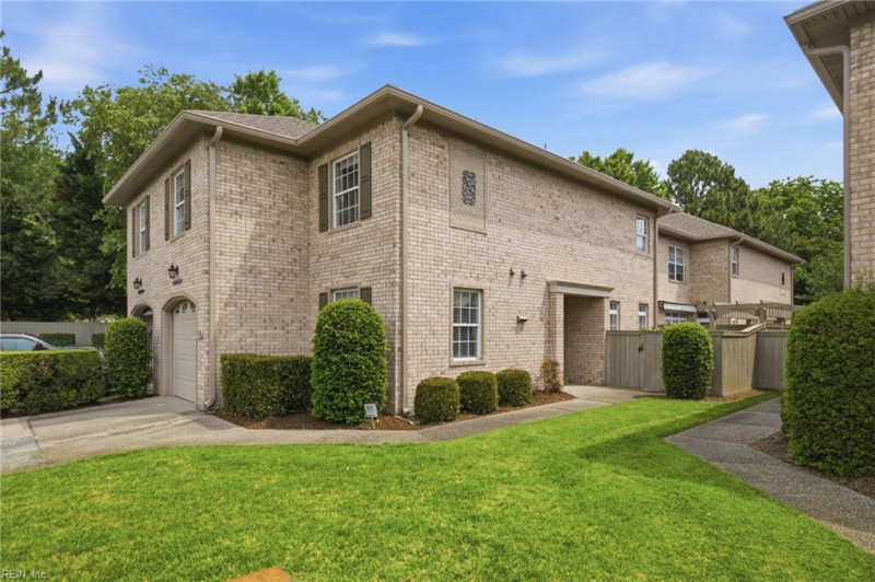 Photo 2 of 30 residential for sale in Virginia Beach virginia