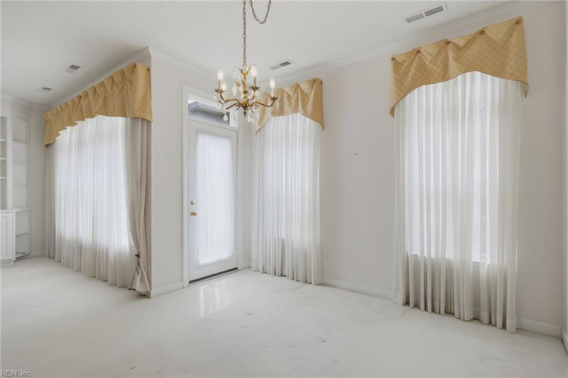 Photo 6 of 30 residential for sale in Virginia Beach virginia