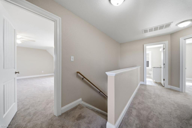 Photo 6 of 11 residential for sale in Suffolk virginia