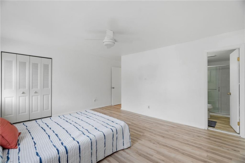 Photo 16 of 24 residential for sale in Virginia Beach virginia