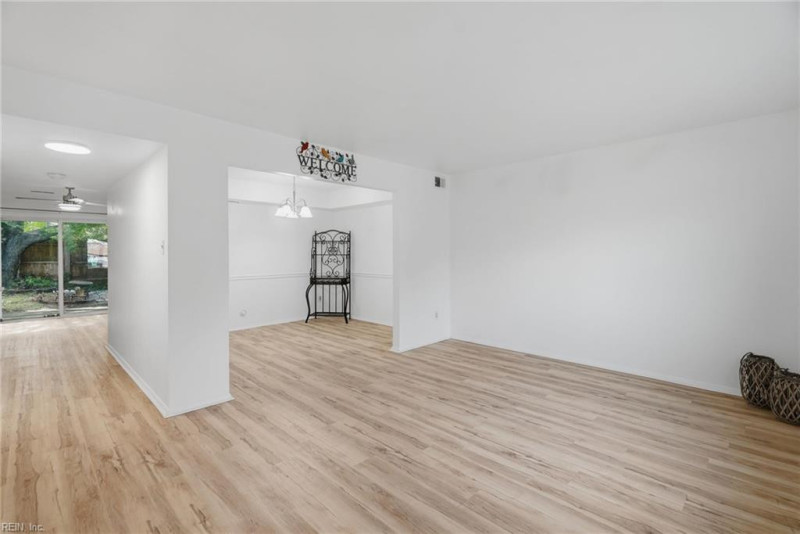 Photo 2 of 24 residential for sale in Virginia Beach virginia