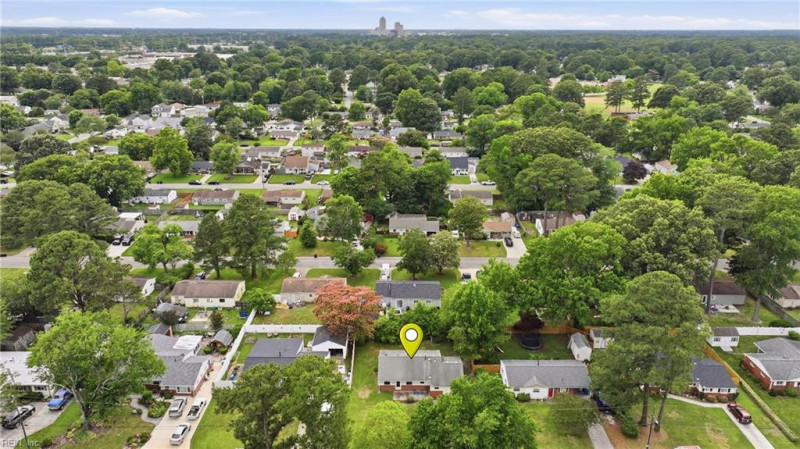Photo 4 of 40 residential for sale in Virginia Beach virginia