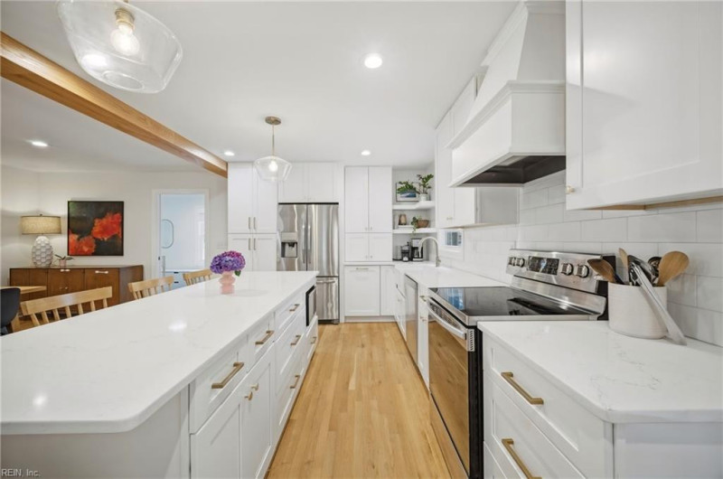 Photo 12 of 50 residential for sale in Virginia Beach virginia